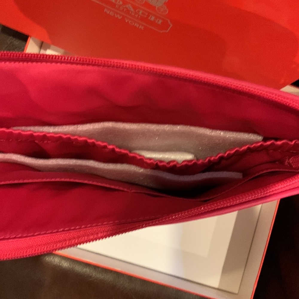 NWT 9”x11” iPad or device storage sleeve - Picture 5 of 6